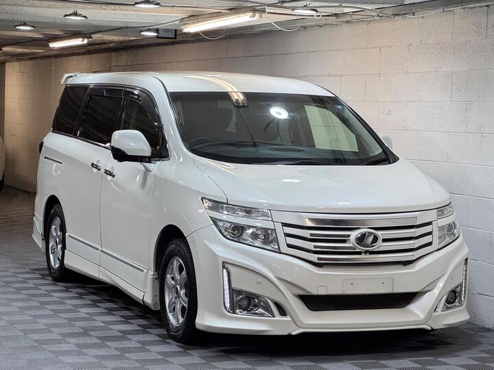 Nissan Elgrand 2.5 250 Highway Star FULL IMPUL CAR ULEZ Nissan Elgrand 2.5 250 Highway Star FULL IMPUL CAR ULEZ