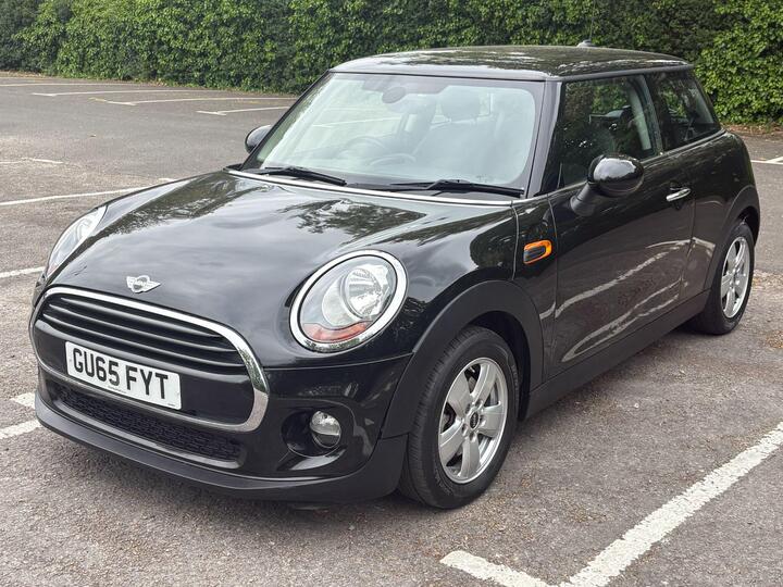 MINI Hatch 1.5 Cooper Auto Euro 6 (s/s) 3dr