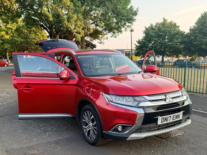 Mitsubishi Outlander 2.2 DI-D 4 4WD Euro 6 (s/s) 5dr