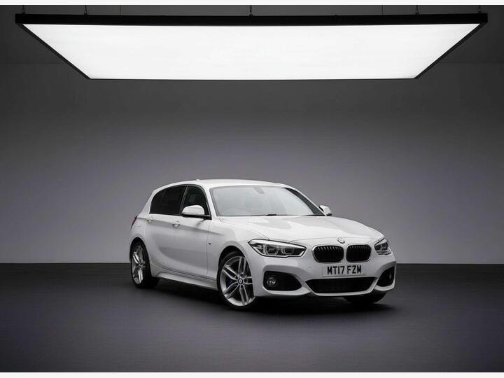 BMW 1 SERIES 1.5 118i M Sport Auto Euro 6 (s/s) 5dr BMW 1 SERIES 1.5 118i M Sport Auto Euro 6 (s/s) 5dr