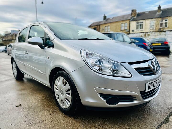 Vauxhall Corsa 1.4i 16v Club 5dr