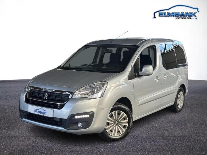 Peugeot PARTNER TEPEE 1.6 BlueHDi Allure Euro 6 (s/s) 5dr Peugeot PARTNER TEPEE 1.6 BlueHDi Allure Euro 6 (s/s) 5dr