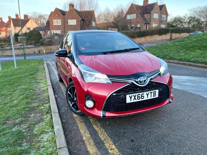 Toyota Yaris 1.5 VVT-h Design E-CVT Euro 6 5dr