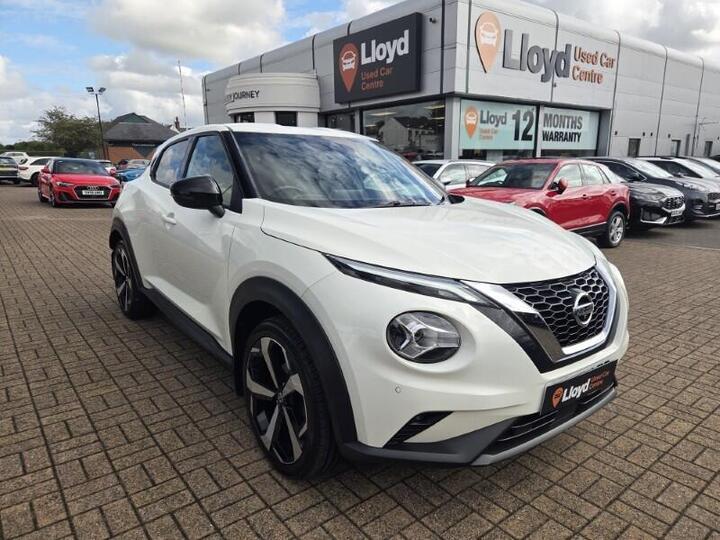 Nissan JUKE 1.0 DIG-T Tekna Euro 6 (s/s) 5dr