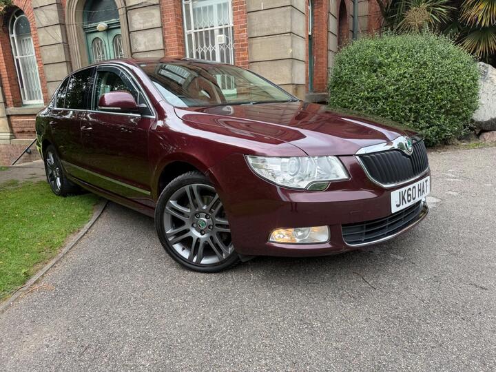 Skoda Superb 2.0 TDI Elegance DSG Euro 5 5dr