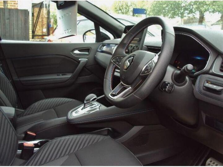 Renault CAPTUR 1.8 E-TECH Esprit Alpine Auto Euro 6 (s/s) 5dr