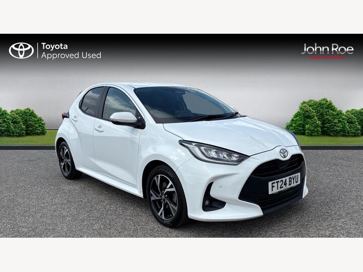 Toyota Yaris 1.5 VVT-h Design E-CVT Euro 6 (s/s) 5dr
