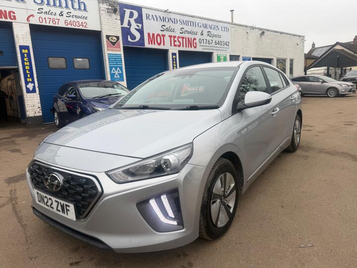 Hyundai IONIQ 1.6 H-GDi SE Connect DCT Euro 6 (s/s) 5dr