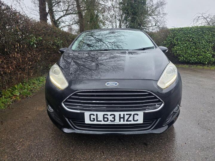Ford Fiesta 1.0T EcoBoost Titanium Euro 5 (s/s) 5dr