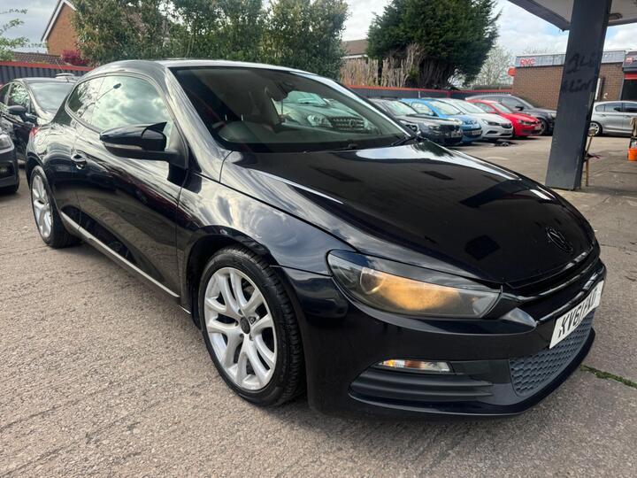 Volkswagen Scirocco 2.0 TDI BlueMotion Tech DSG Euro 5 (s/s) 3dr Volkswagen Scirocco 2.0 TDI BlueMotion Tech DSG Euro 5 (s/s) 3dr