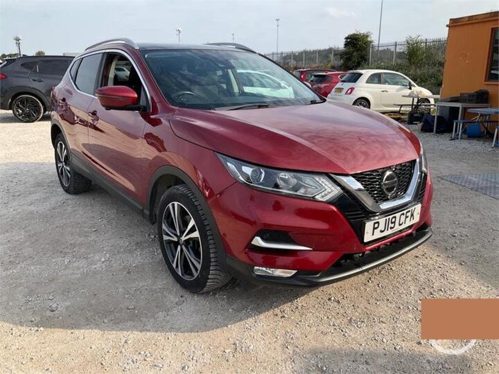 Nissan Qashqai 1.3 DIG-T N-Connecta Euro 6 (s/s) 5dr