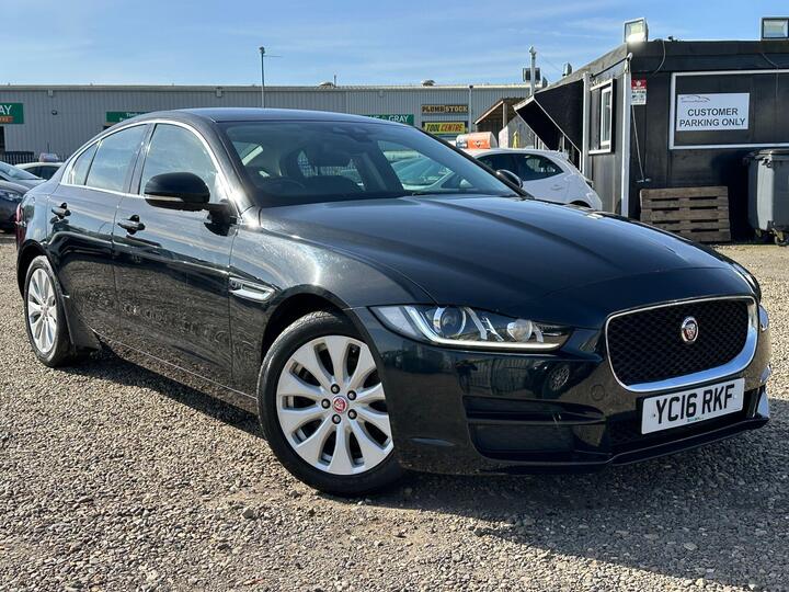 Jaguar XE 2.0d Portfolio Euro 6 (s/s) 4dr