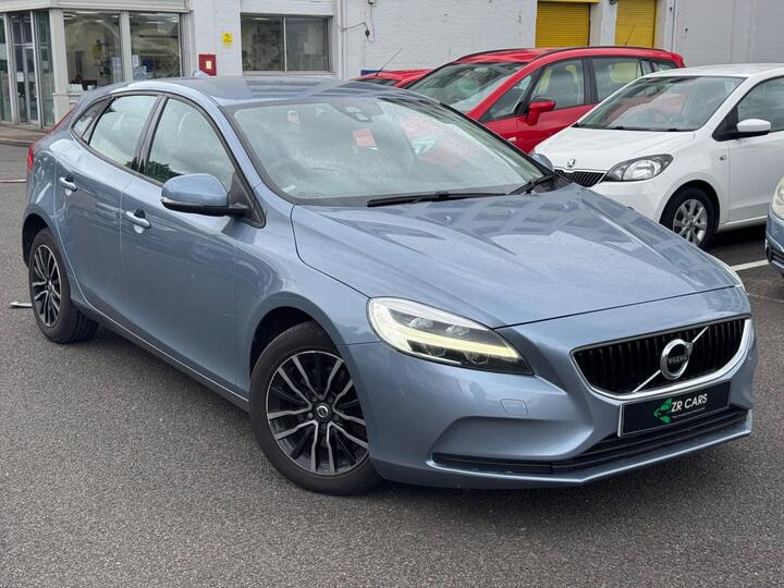 Volvo V40 2.0 T2 Momentum Euro 6 (s/s) 5dr