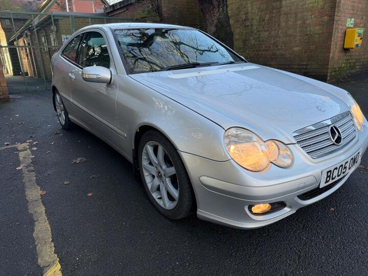 Mercedes-Benz C Class 2.1 C220 CDI SE 2dr