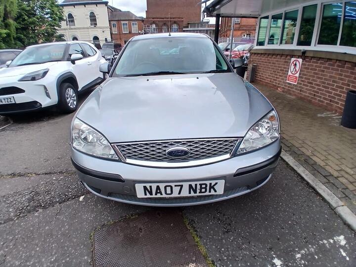 Ford Mondeo 2.0 LX 5dr