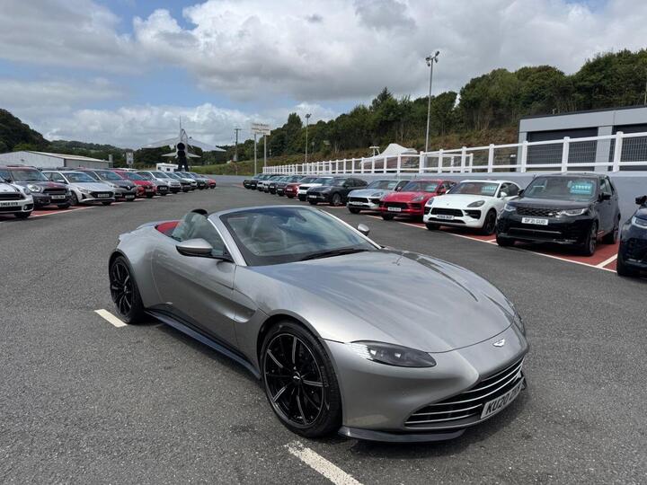 Aston Martin VANTAGE ROADSTER 4.0 V8 Bi-Turbo Convertible Auto 503 BHP Comfort Pack / Switchable Exhaust