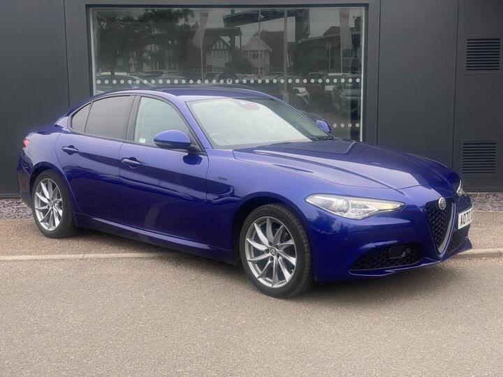 Alfa Romeo Giulia 2.0T Sprint Auto Euro 6 (s/s) 4dr Alfa Romeo Giulia 2.0T Sprint Auto Euro 6 (s/s) 4dr