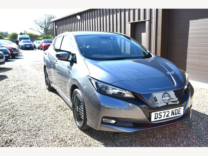 Nissan Leaf 39kWh N-Connecta Auto 5dr