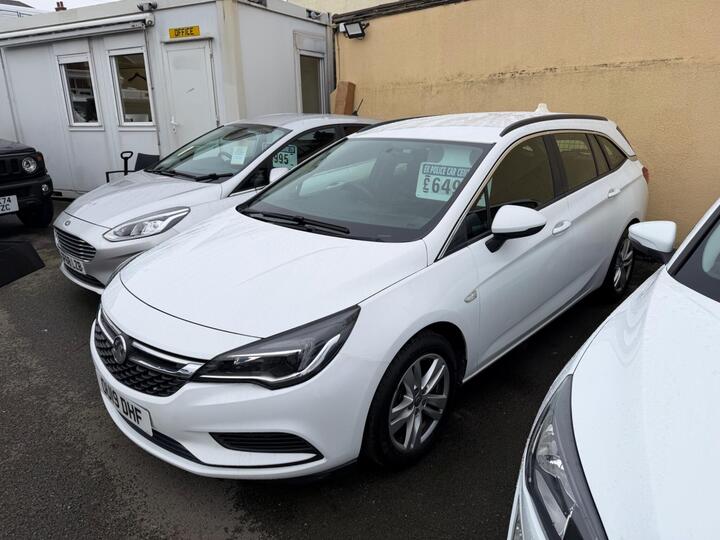 Vauxhall Astra 1.6 CDTi BlueInjection Design Sports Tourer Euro 6 (s/s) 5dr