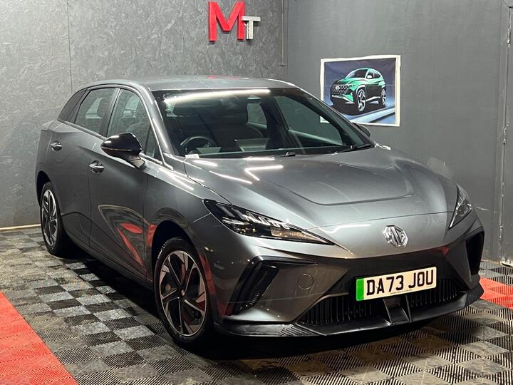 MG MG4 51kWh SE Auto 5dr