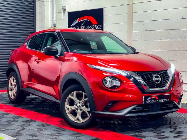 Nissan JUKE 1.0 DIG-T N-Connecta Euro 6 (s/s) 5dr