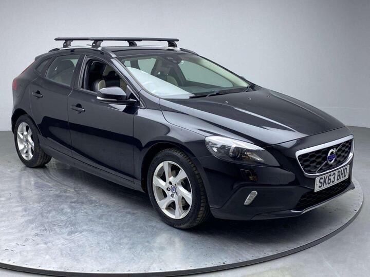 Volvo V40 CROSS COUNTRY 1.6 D2 Lux Euro 5 (s/s) 5dr Volvo V40 CROSS COUNTRY 1.6 D2 Lux Euro 5 (s/s) 5dr