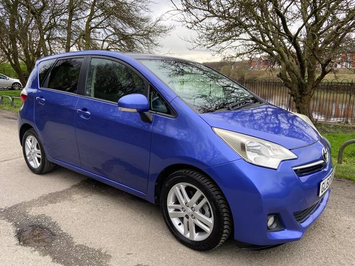 Toyota Verso S 1.33 Dual VVT-i T Spirit Euro 5 5dr