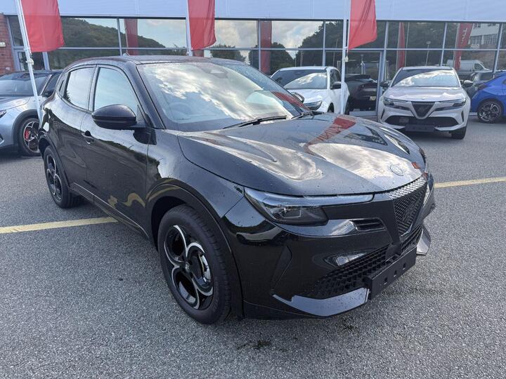 Alfa Romeo Junior 1.2 MHEV Ibrida Ti E-DCT Euro 6 (s/s) 5dr