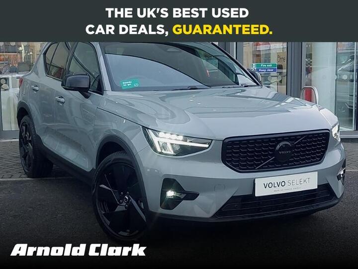 Volvo XC40 2.0 B3 MHEV Plus Black Edition DCT Auto Euro 6 (s/s) 5dr