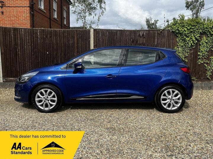 Renault Clio 1.2 16V Dynamique Nav Euro 6 5dr Renault Clio 1.2 16V Dynamique Nav Euro 6 5dr
