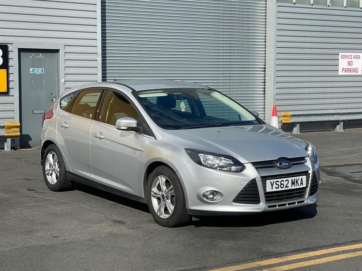 Ford Focus 1.6 Zetec Powershift Euro 5 5dr