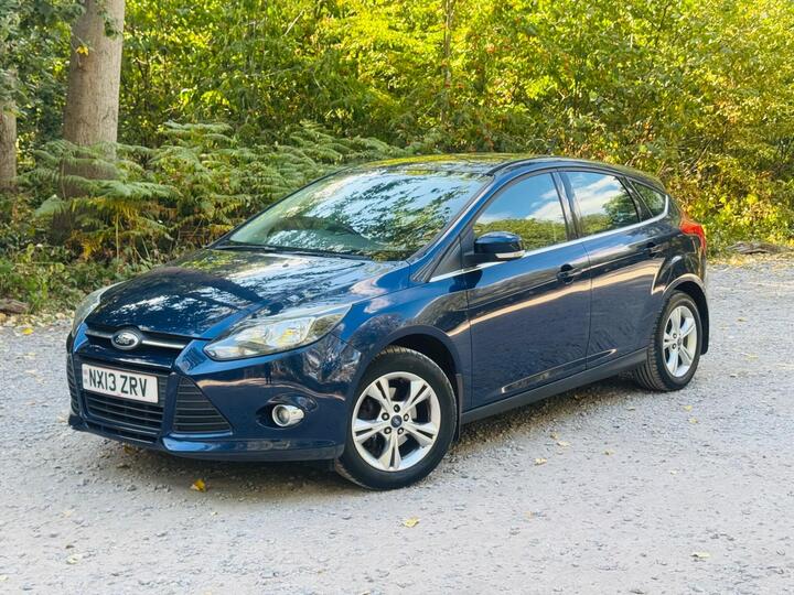 Ford Focus 1.0T EcoBoost Zetec Euro 5 (s/s) 5dr