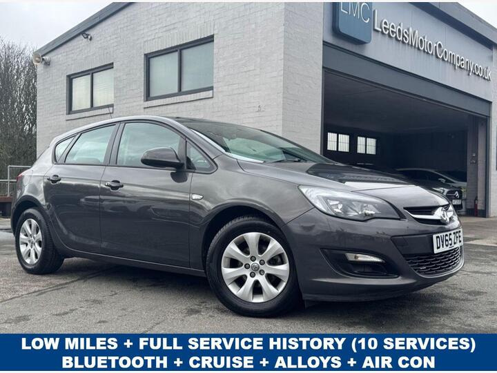 Vauxhall ASTRA 1.4i Design Euro 6 5dr