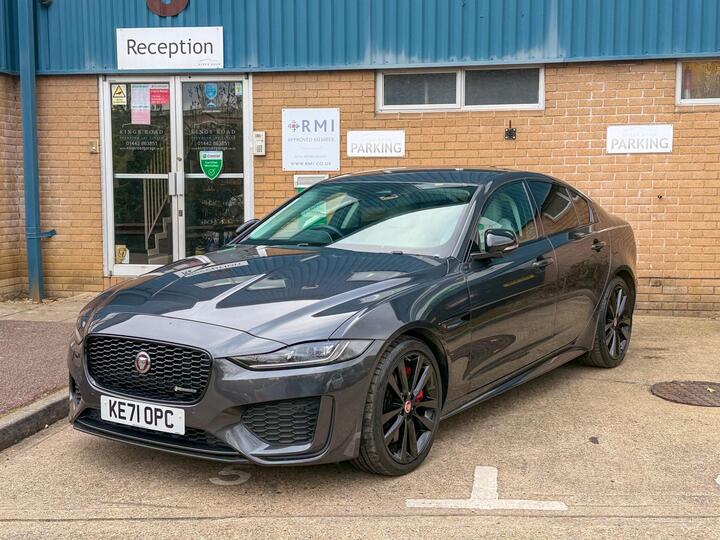 Jaguar XE 2.0 P300i R-Dynamic HSE Auto AWD Euro 6 (s/s) 4dr