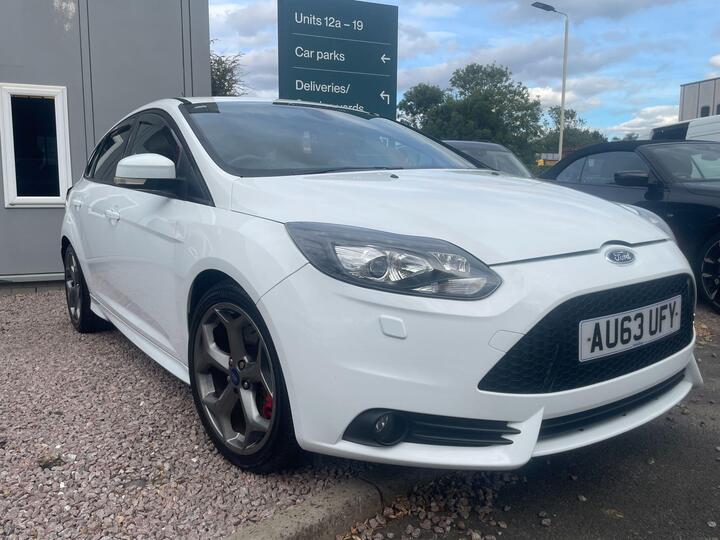 Ford Focus 2.0T EcoBoost ST-3 Euro 5 (s/s) 5dr
