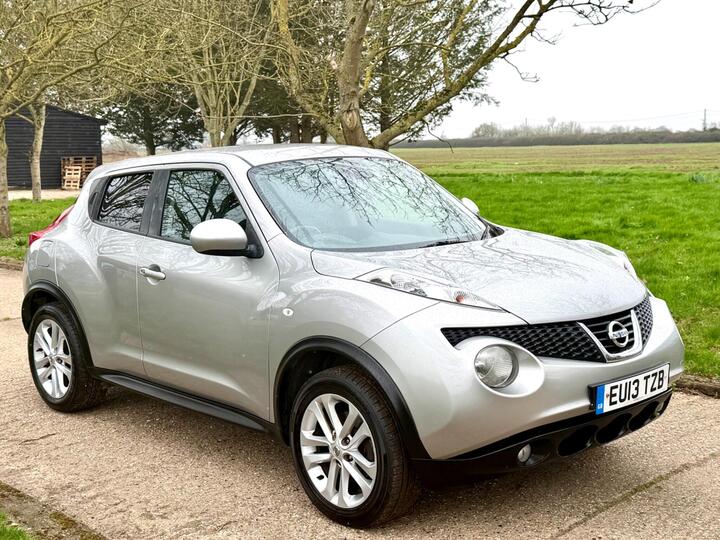 Nissan Juke 1.6 DIG-T Tekna CVT 4WD Euro 5 5dr Nissan Juke 1.6 DIG-T Tekna CVT 4WD Euro 5 5dr