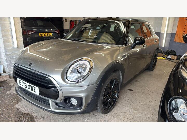 MINI Clubman 1.5 Cooper Steptronic Euro 6 (s/s) 6dr