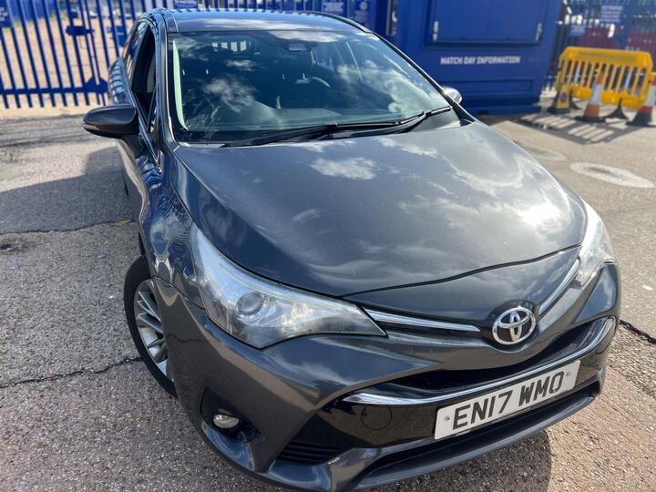 Toyota Avensis 1.6 D-4D Business Edition Touring Sports Euro 6 (s/s) 5dr Toyota Avensis 1.6 D-4D Business Edition Touring Sports Euro 6 (s/s) 5dr