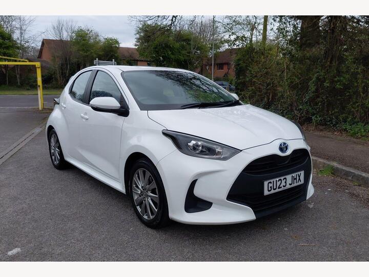 Toyota Yaris 1.5 VVT-h Icon E-CVT Euro 6 (s/s) 5dr