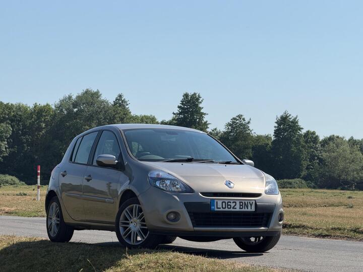 Renault Clio 1.2 Dynamique TomTom Euro 5 5dr
