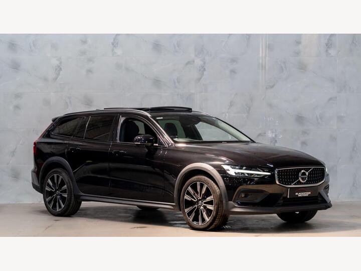 Volvo V60 Cross Country 2.0 D4 Plus Auto AWD Euro 6 (s/s) 5dr