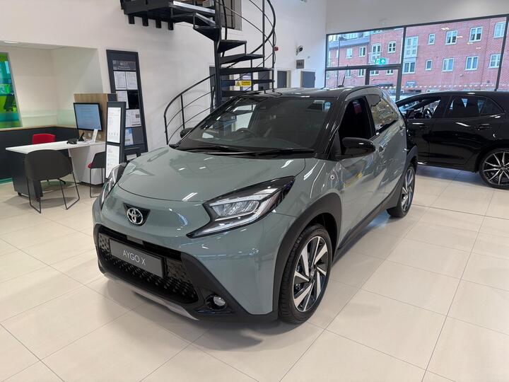 Toyota Aygo X 1.0 VVT-i Exclusive Euro 6 (s/s) 5dr
