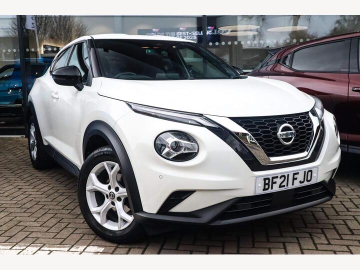 Nissan Juke 1.0 DIG-T N-Connecta DCT Auto Euro 6 (s/s) 5dr
