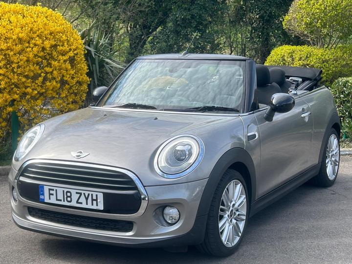 MINI Convertible 1.5 Cooper Euro 6 (s/s) 2dr