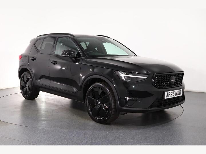 Volvo XC40 2.0 B3 MHEV Ultra Black Edition DCT Auto Euro 6 (s/s) 5dr