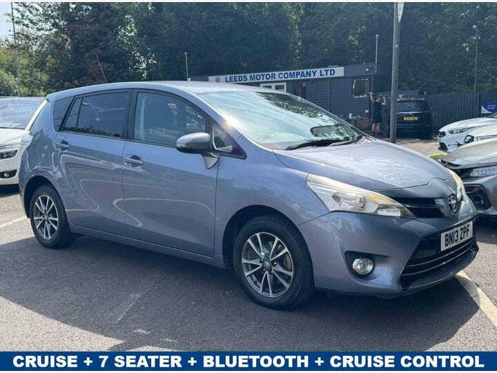 Toyota VERSO 1.6 V-Matic Icon Euro 5 5dr Euro 5 Toyota VERSO 1.6 V-Matic Icon Euro 5 5dr Euro 5