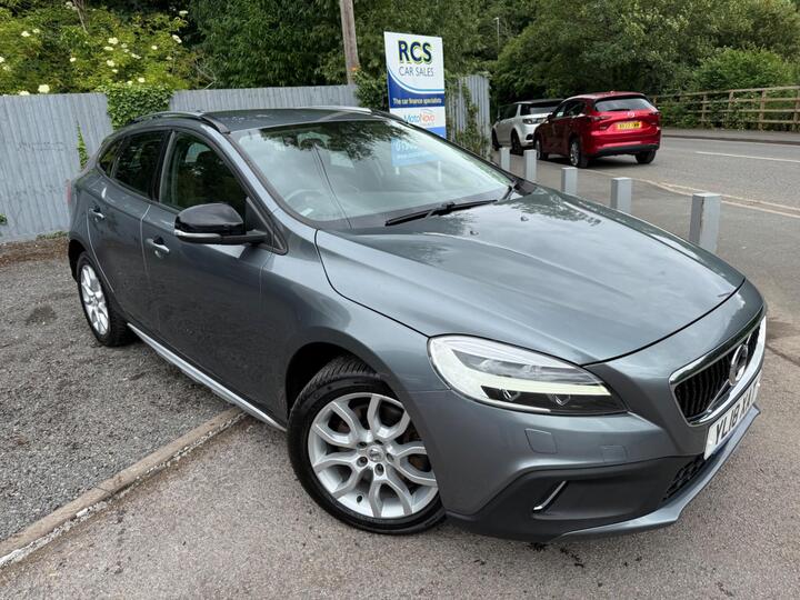 Volvo V40 Cross Country 2.0 D2 Euro 6 (s/s) 5dr Volvo V40 Cross Country 2.0 D2 Euro 6 (s/s) 5dr