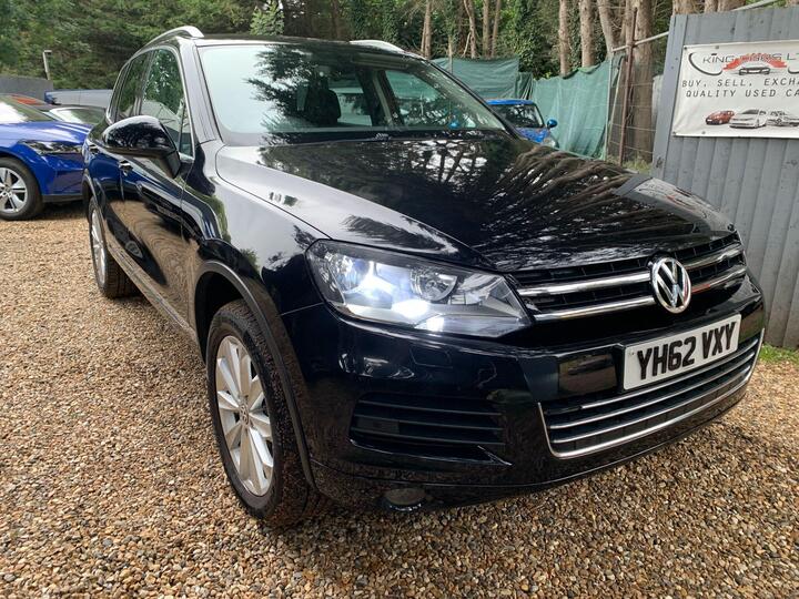 Volkswagen Touareg 3.0 TDI V6 BlueMotion Tech SE Tiptronic 4WD Euro 5 (s/s) 5dr Volkswagen Touareg 3.0 TDI V6 BlueMotion Tech SE Tiptronic 4WD Euro 5 (s/s) 5dr