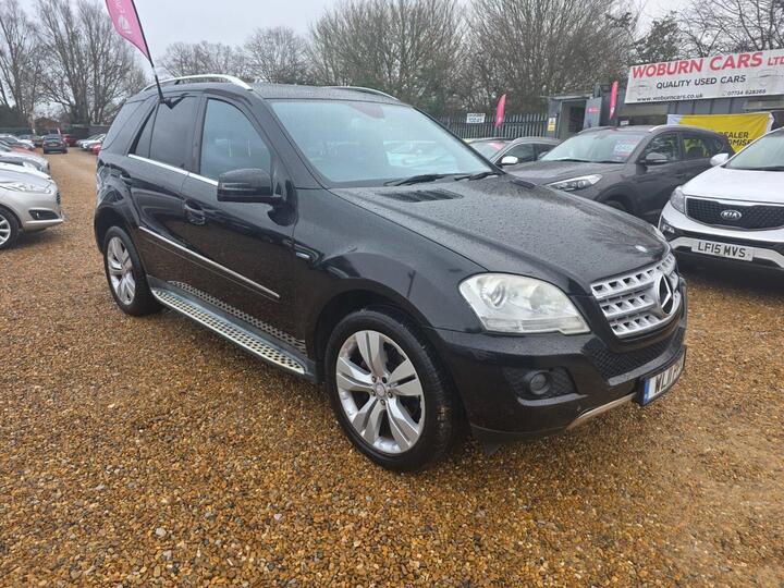 Mercedes-Benz M Class 3.0 ML300 CDI V6 BlueEfficiency Sport G-Tronic 4WD Euro 5 5dr