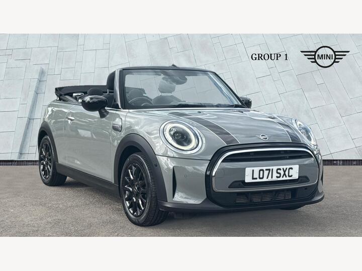 MINI Convertible 1.5 Cooper Classic Steptronic Euro 6 (s/s) 2dr MINI Convertible 1.5 Cooper Classic Steptronic Euro 6 (s/s) 2dr